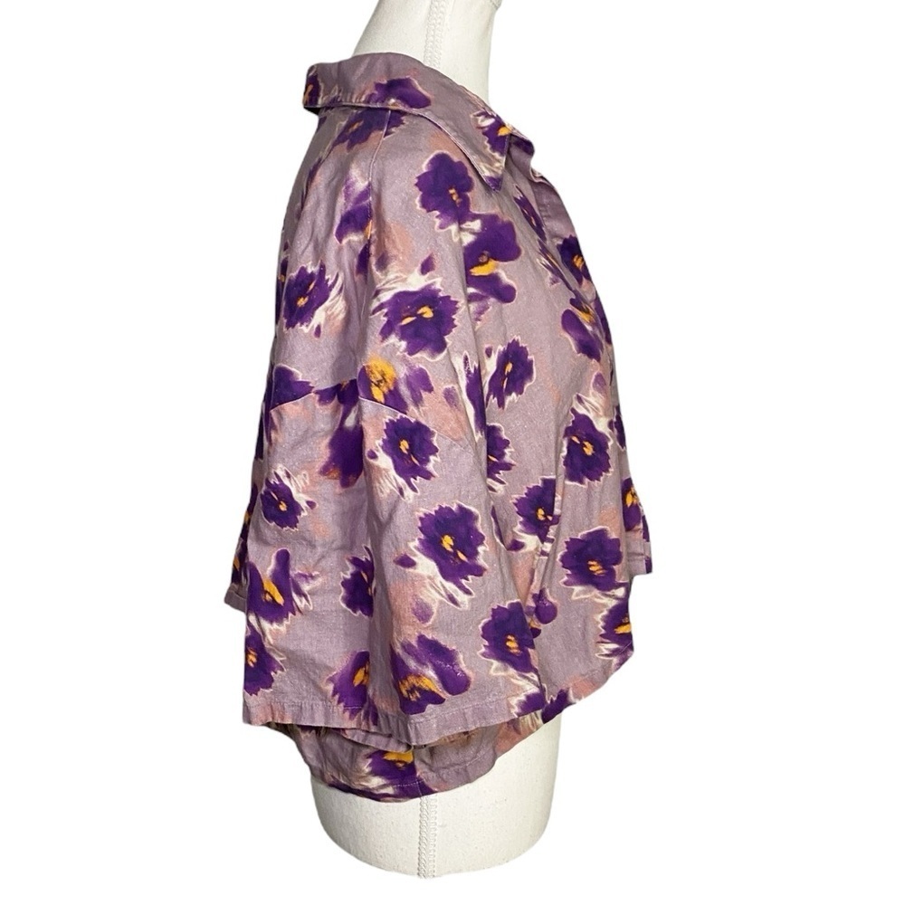 Open Edit Purple Floral Cropped Button Down Short Sleeve Women's Top - Picture 3 of 13